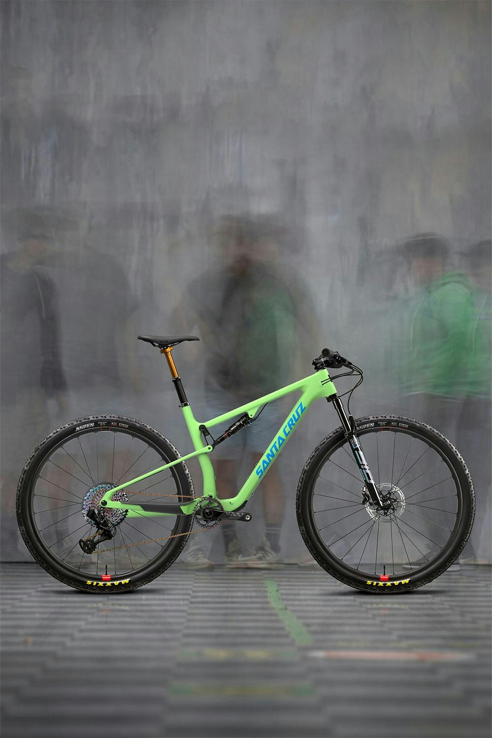 Santa Cruz Bicycles - Blur XC Full Suspension Mountain Bike