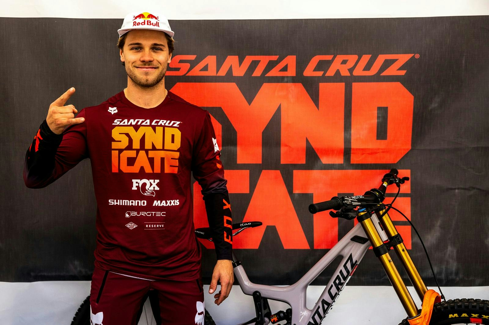 Laurie Greenland und sein Santa Cruz V10 Downhill-Racebike