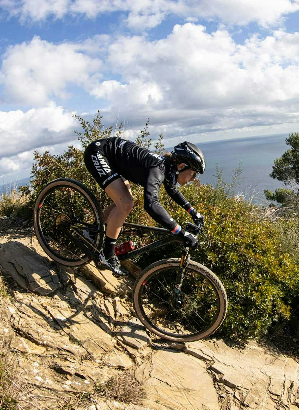 Greta Seiwald riding her Blur xc bike on steep trails