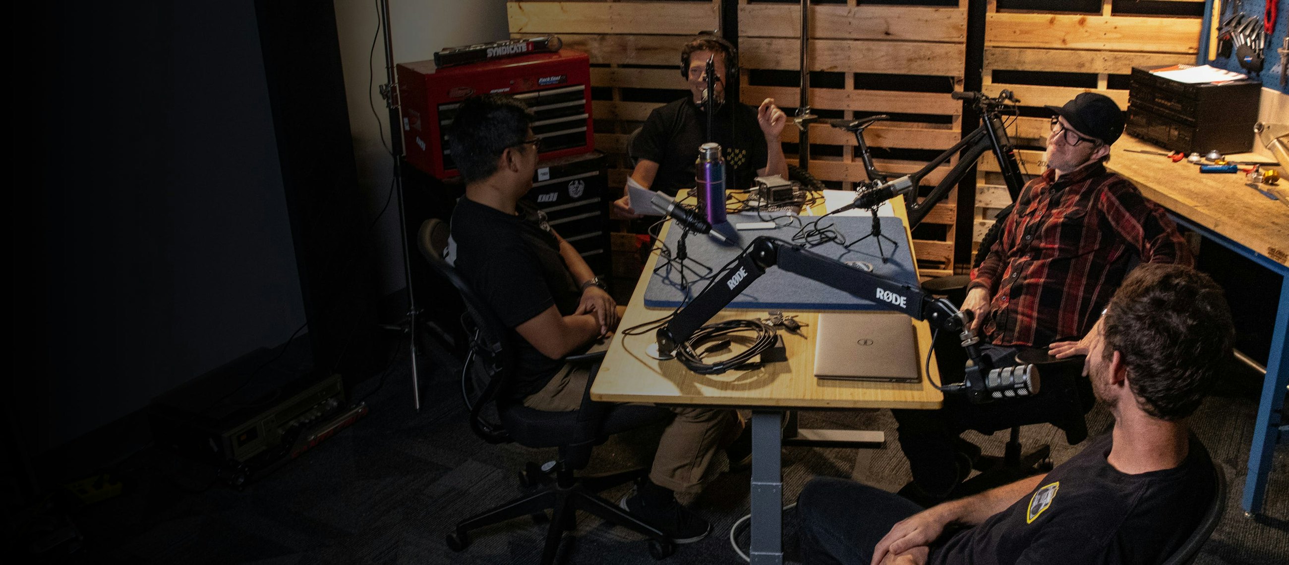 Garen Becker and other Santa Cruz Bicycles engineers sit down for a podcast about the V10 development