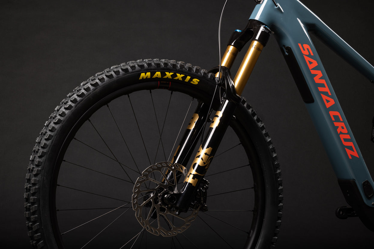 The Santa Cruz Vala Lite 