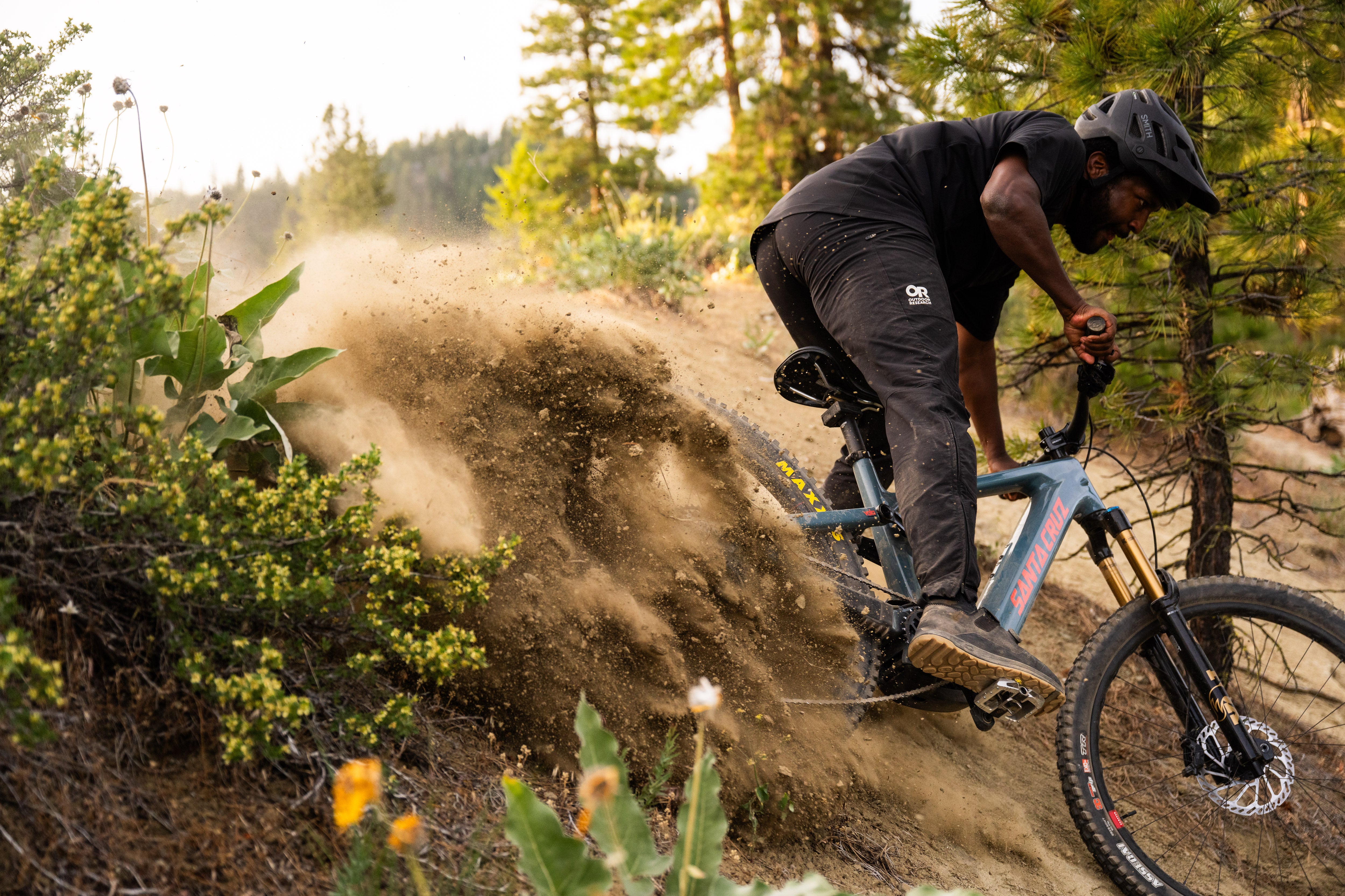 Vala XT Di2 RSV Full Suspension Electric Mountain Bike banner 3