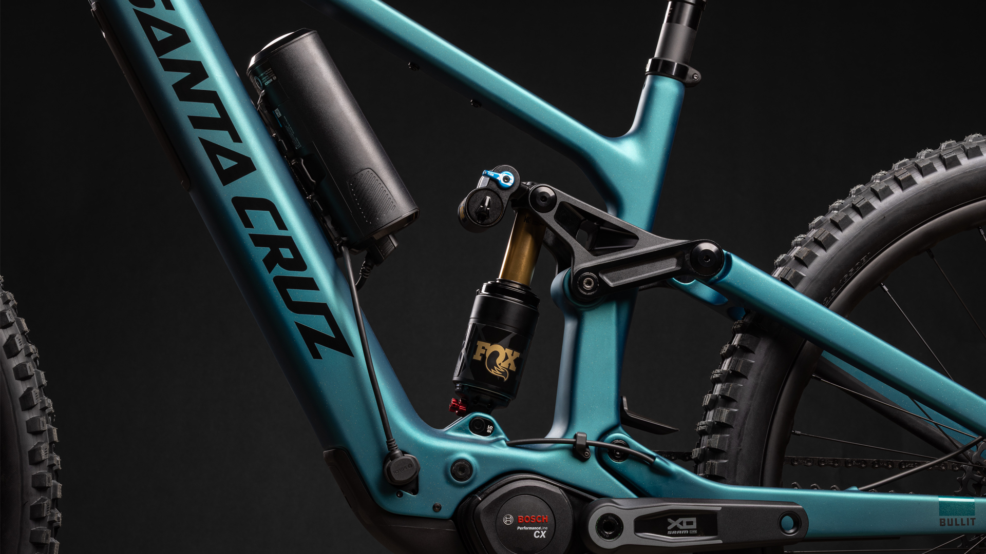 Extensor de autonomía Santa Cruz PowerMore instalado en una bicicleta eléctrica